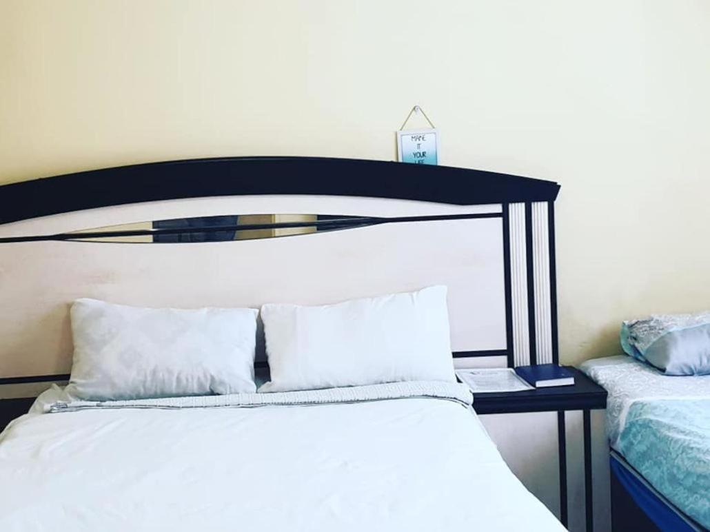 P Wake Guesthouse Opuwo Room photo